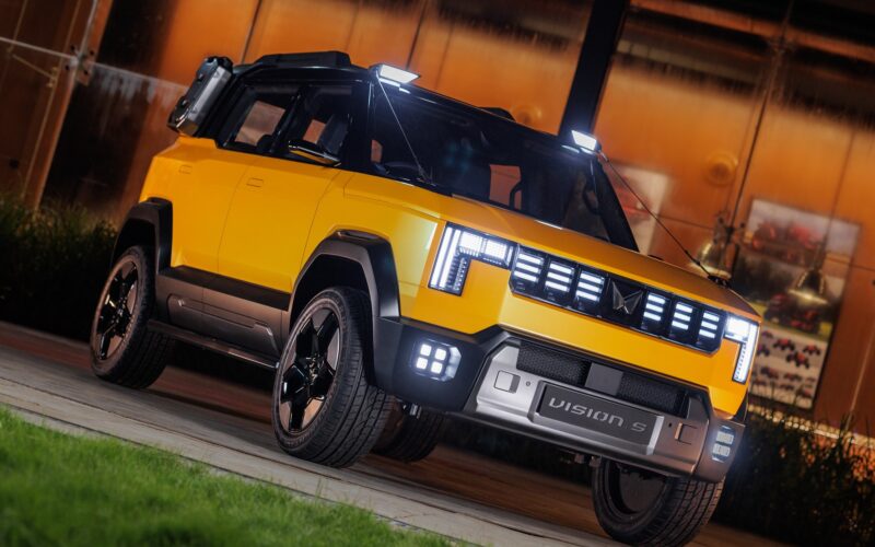 After Tata Motors, Mahindra Cuts Prices on SUVs Following GST Reforms