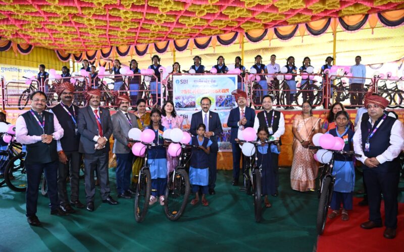 SBI Hosts Mega Jan Suraksha Financial Inclusion Saturation & Awareness Camp at Khalapur