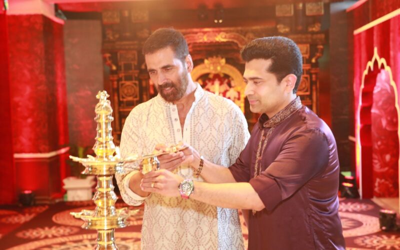 A Star-Studded Navaratri Evening at Kalyanaraman Residence in Thrissur