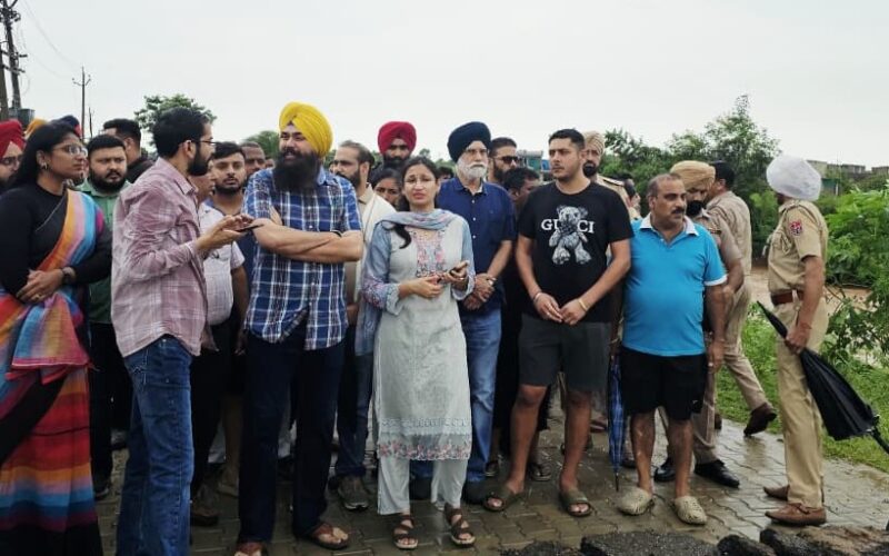 Malvinder Singh Kang Supports Strengthening of Sutlej Embankment